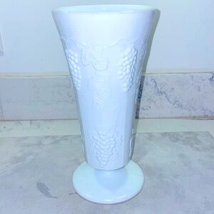 Milk Glass Vase Vintage Indiana Glass Large 10” Old Colony Grape Leaves Pattern